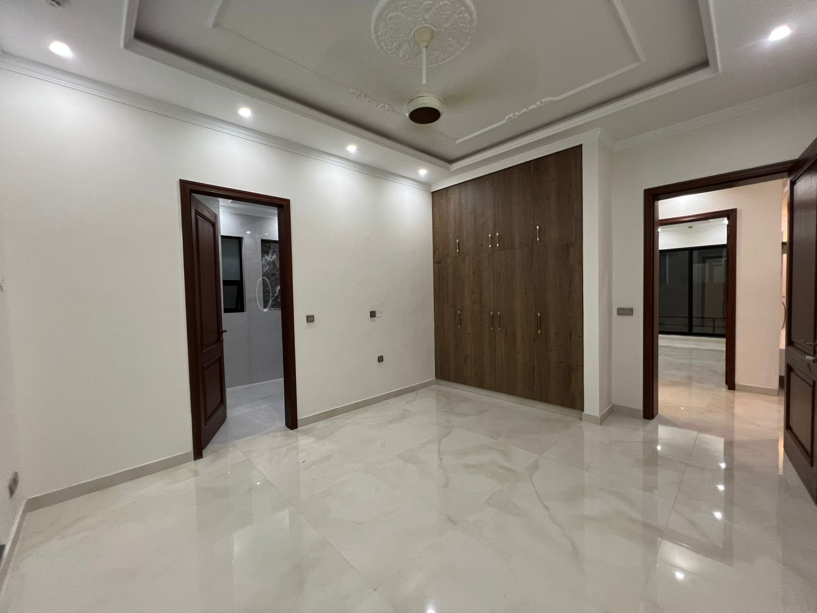 1 Kanal Ultra Luxury House for Sale DHA Phase 5, Lahore