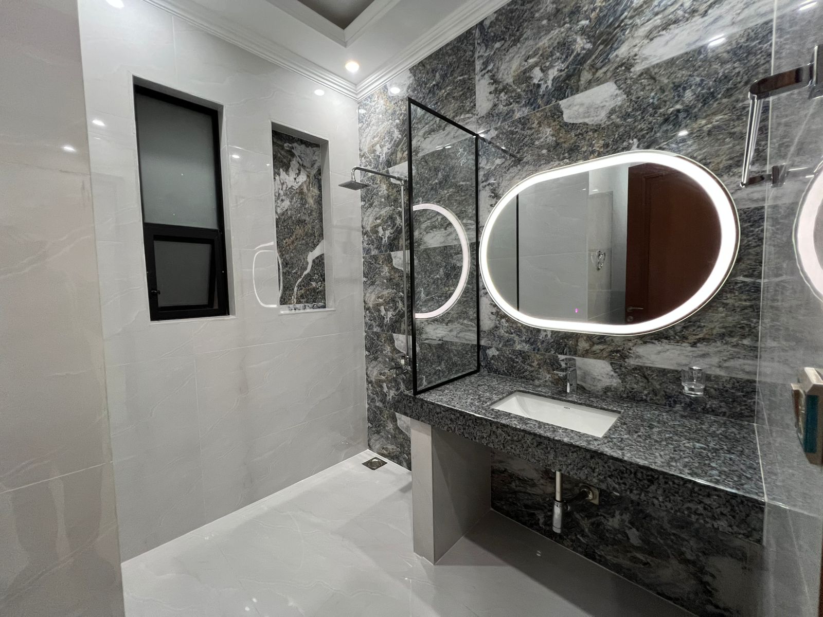 1 Kanal Ultra Luxury House for Sale DHA Phase 5, Lahore