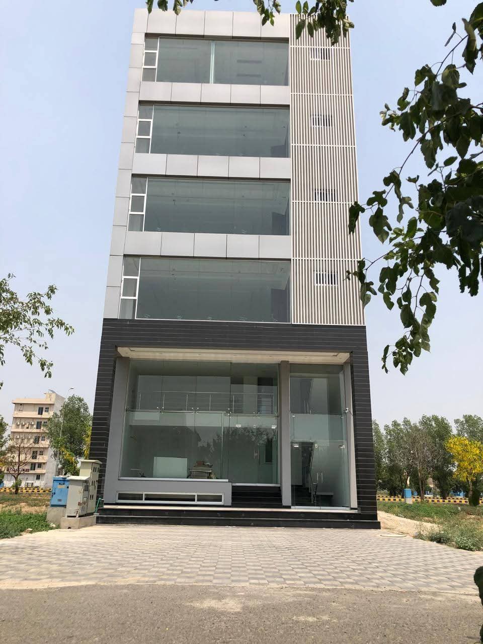 4 Marla 7 Floors Commercial Plaza with Lift Available for Sale in DHA Phase Air Avenue