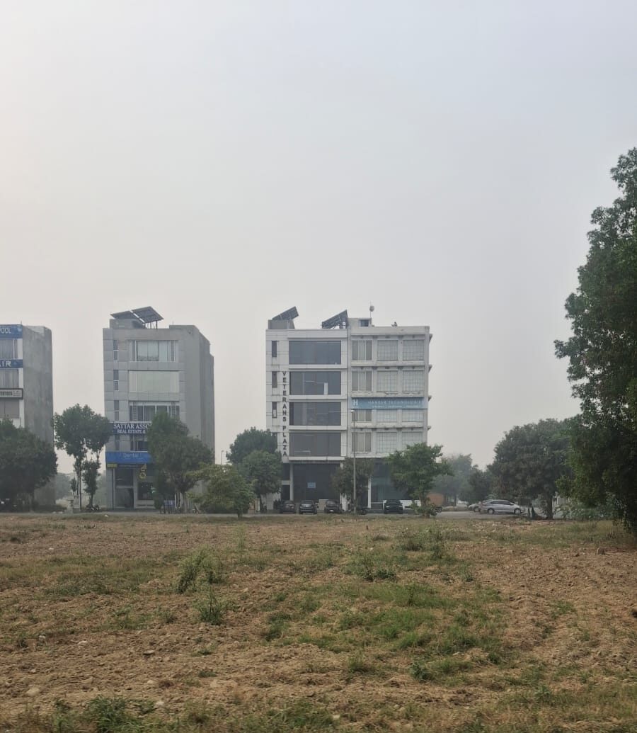 Brand New 4 Marla Corner Plaza for Rent  – 7 Floors with Lift, 70 Ft Road in DHA Phase 6 Lahore